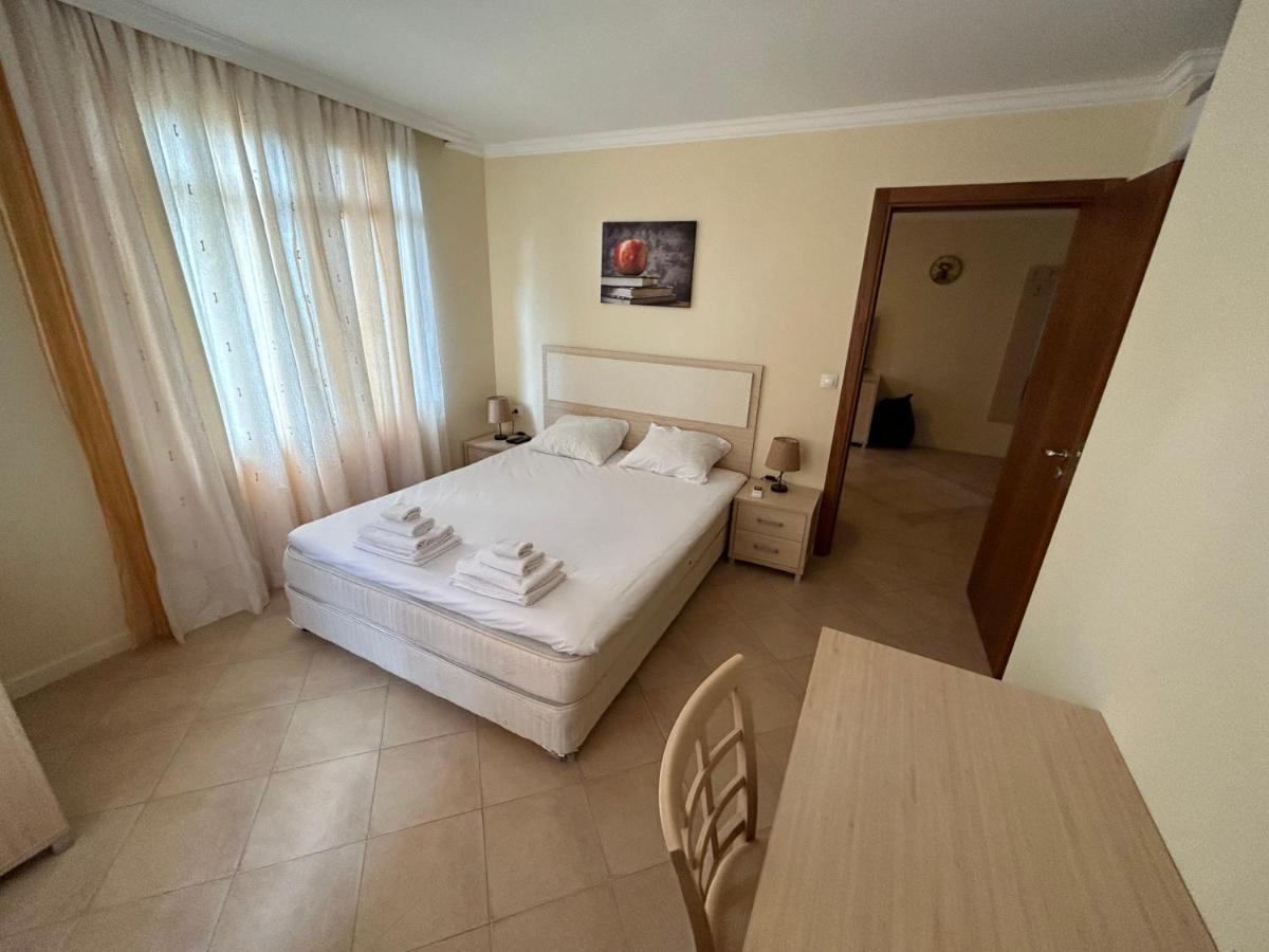Quiet Apartment With Big Terrace In Santa Marina With Parking Sozopol Esterno foto